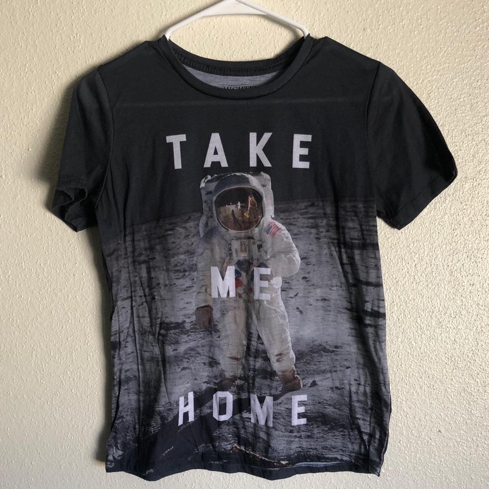 Astronaut tee with a little stretch💜 TAKE ME HOME